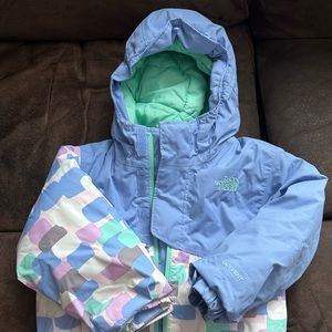 2T used but very good condition North face baby jacket